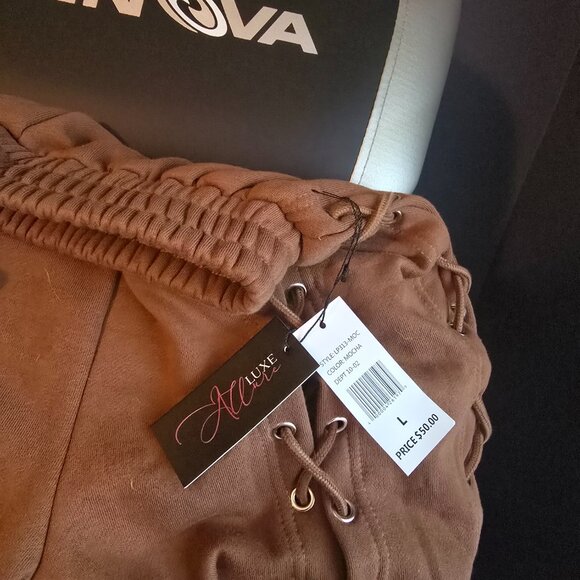 Allure Luxe Lace Up Women's Fleece L Mocha - Picture 3 of 4